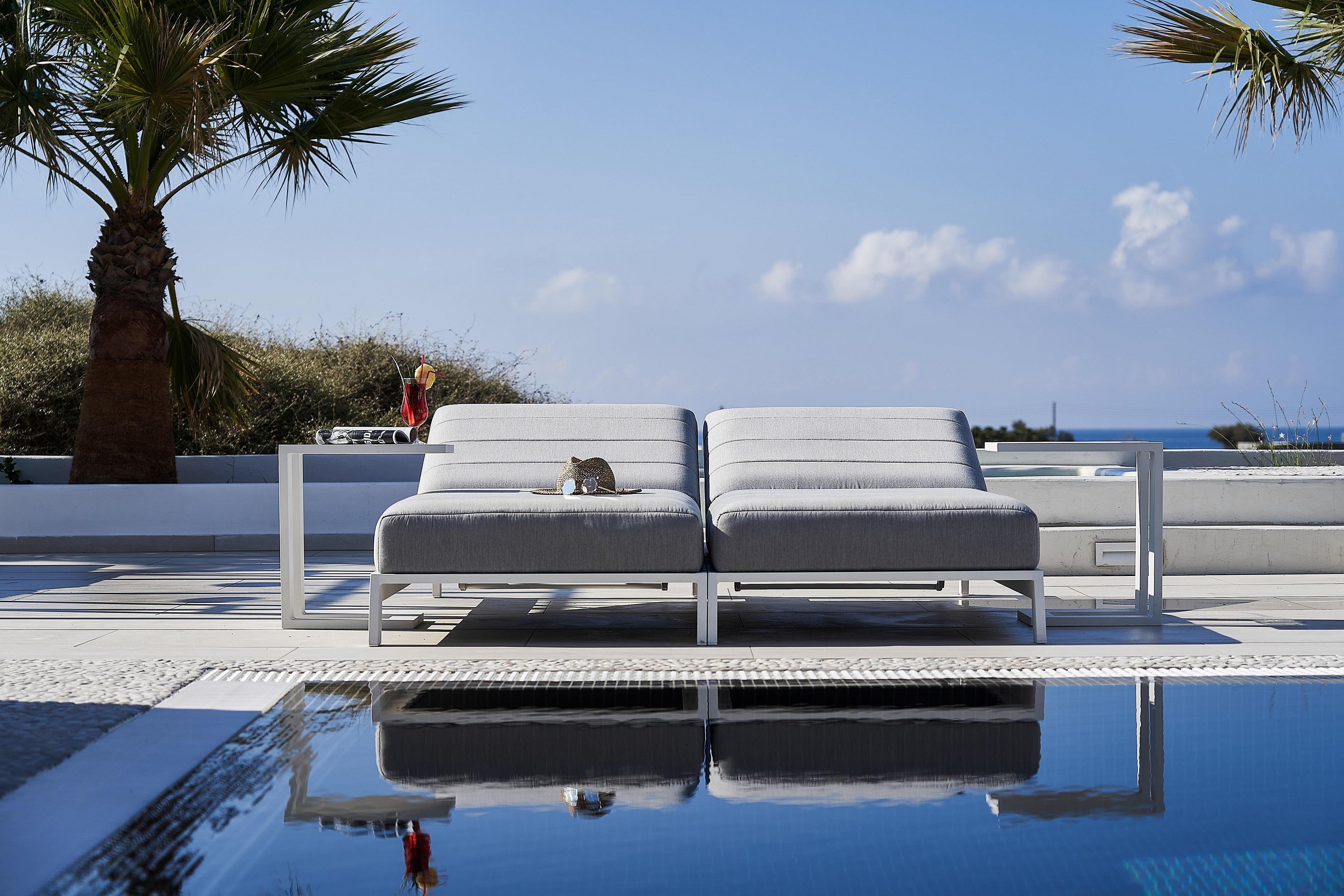 Petri 2* Agios Georgios (Santorini)